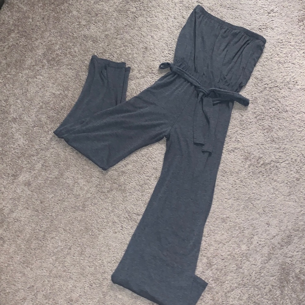 Size M - gray romper